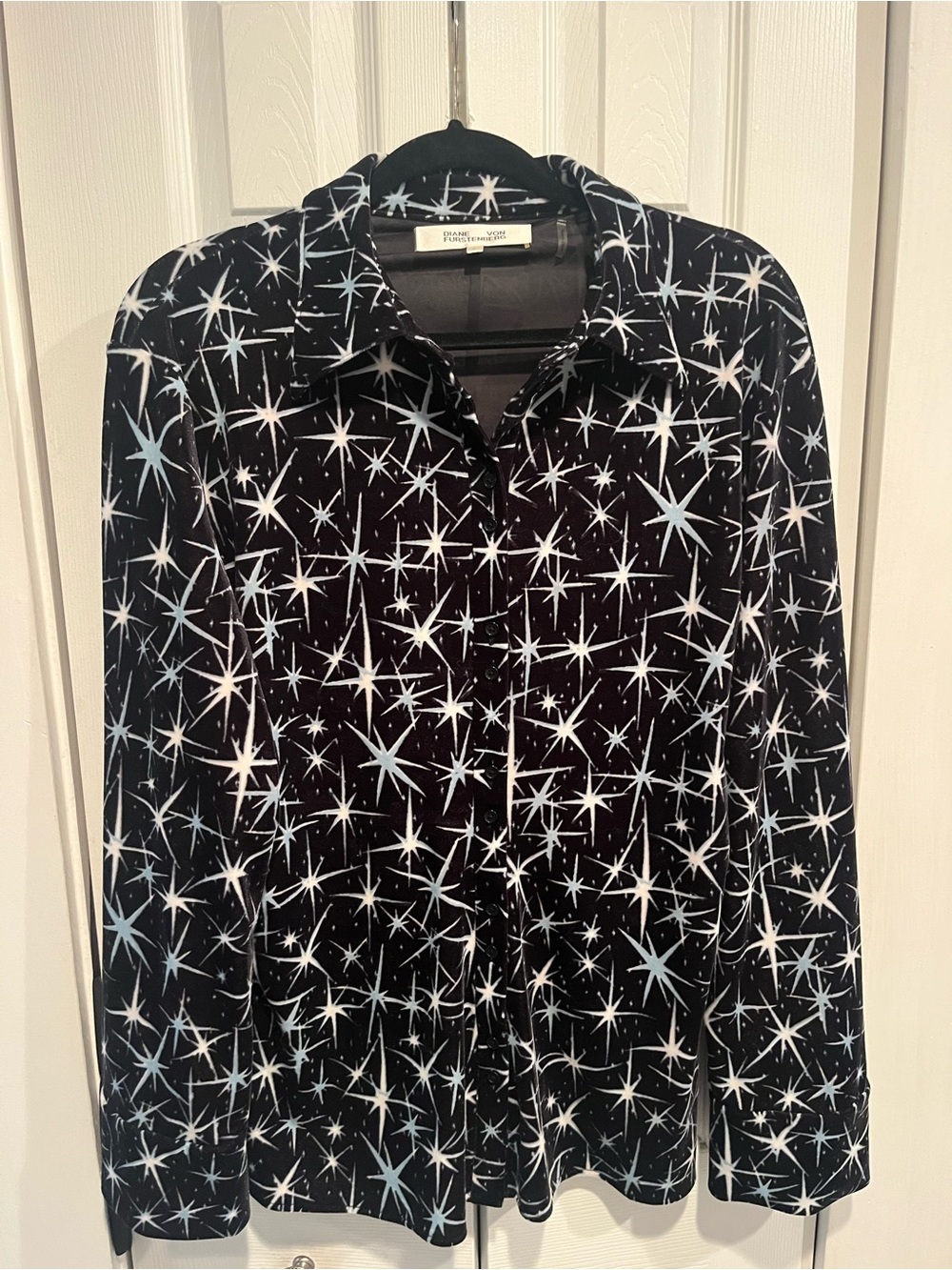Diane Von Furstenberg Black Star-Print Button Down Shirt velvet lined sz L